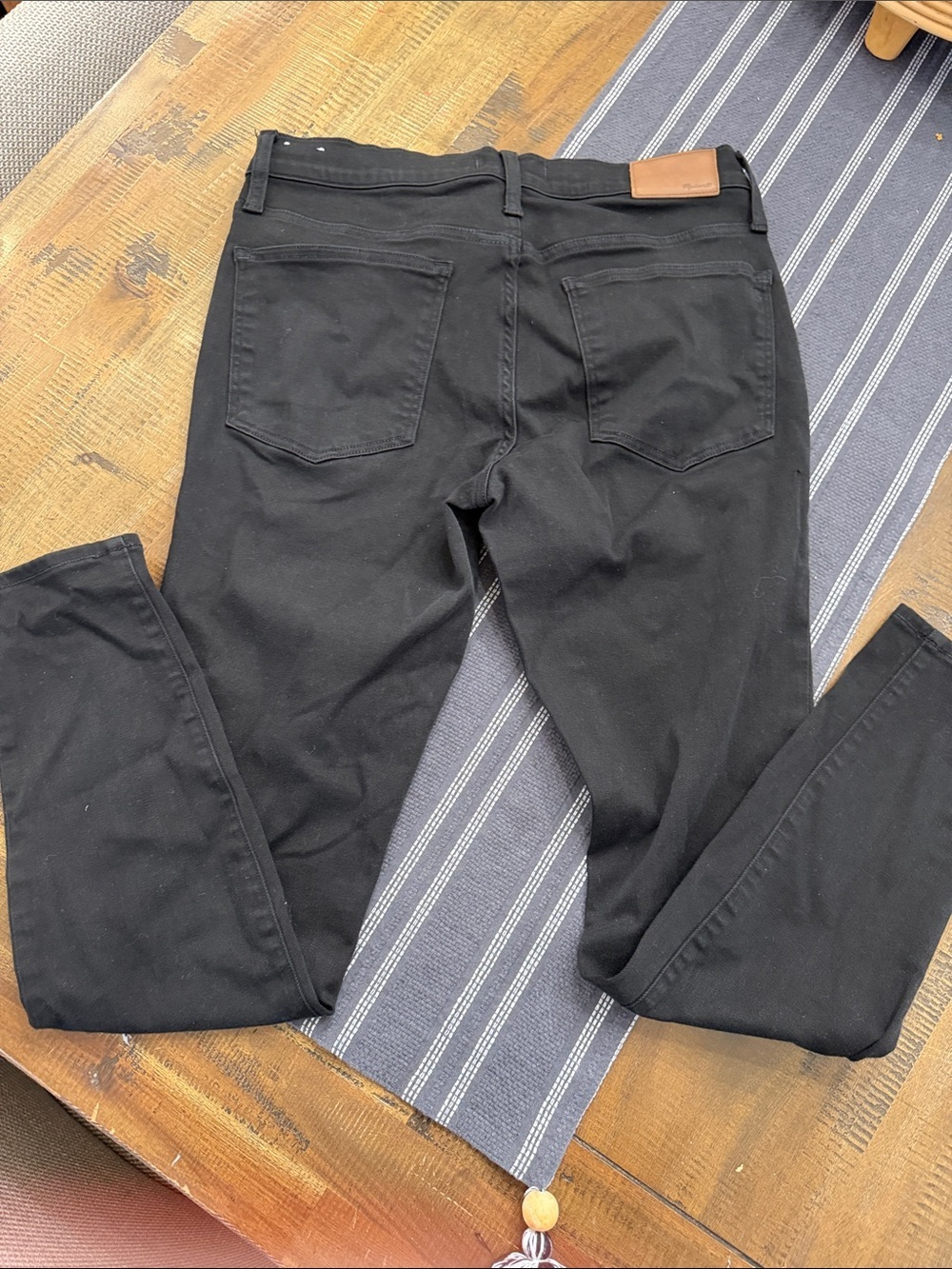 Madewell Skinny Jeans in Black - Picture 5 of 6